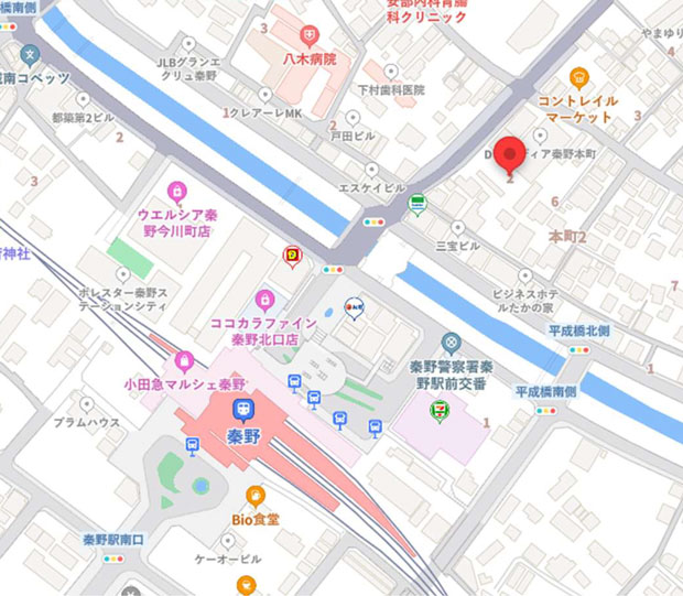 小田急線　秦野駅前